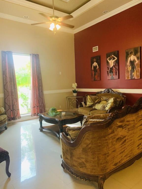 Brownsville Comfort 2 Bedroom 1 Bath , Spacious Kitchen And Outdoor Home Dış mekan fotoğraf