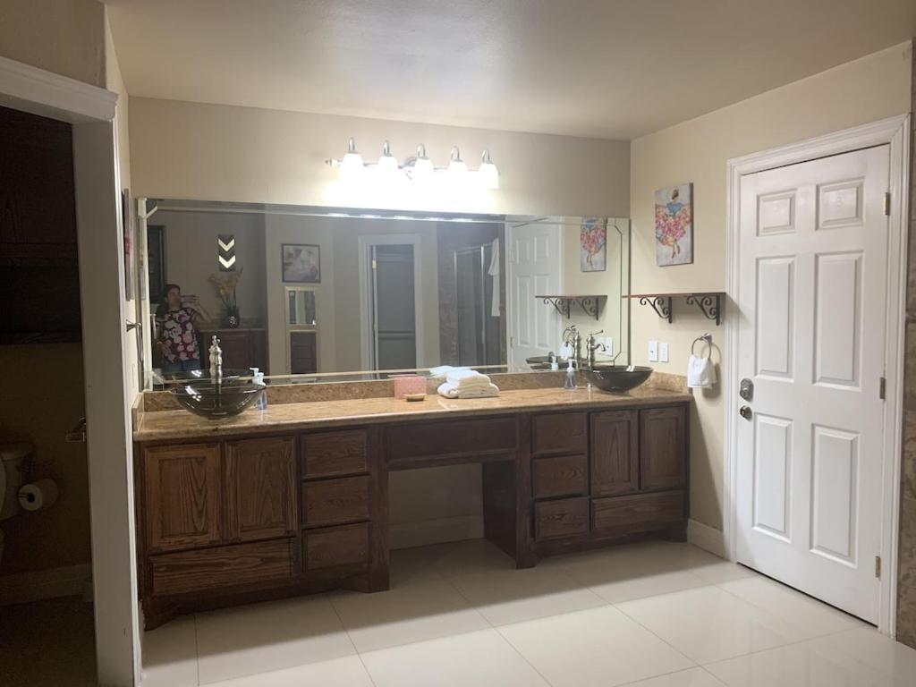 Brownsville Comfort 2 Bedroom 1 Bath , Spacious Kitchen And Outdoor Home Dış mekan fotoğraf