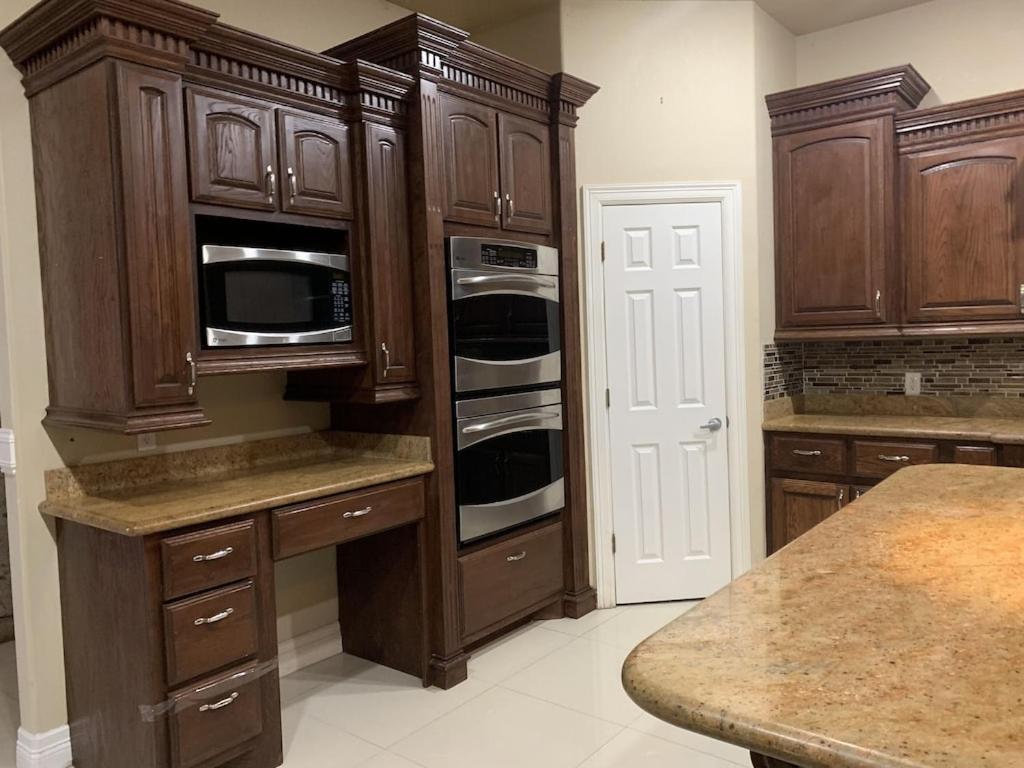 Brownsville Comfort 2 Bedroom 1 Bath , Spacious Kitchen And Outdoor Home Dış mekan fotoğraf