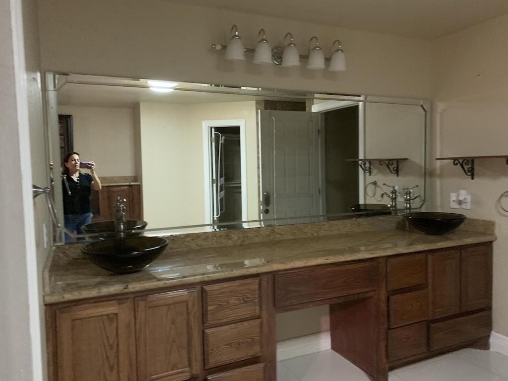 Brownsville Comfort 2 Bedroom 1 Bath , Spacious Kitchen And Outdoor Home Dış mekan fotoğraf