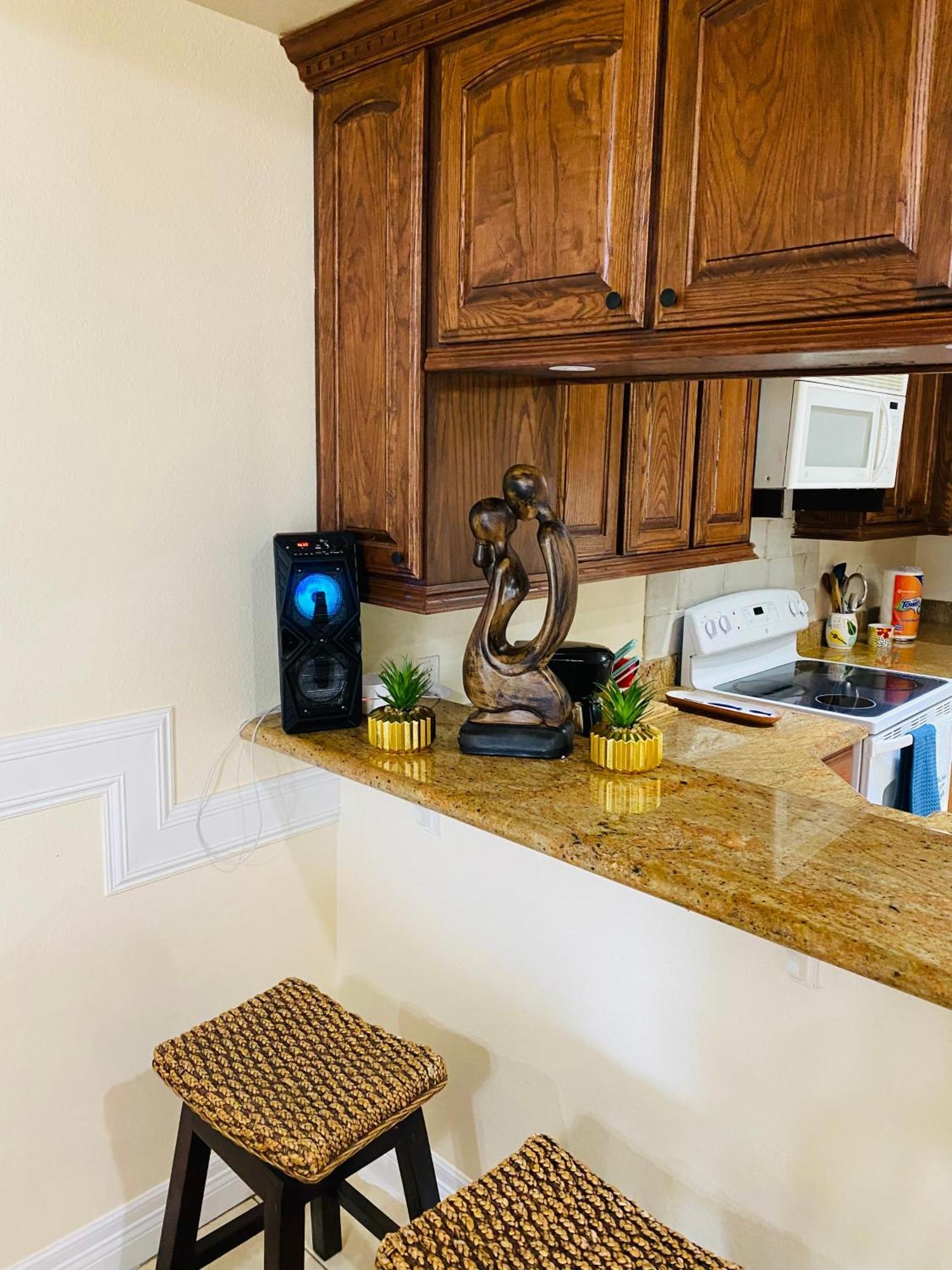 Brownsville Comfort 2 Bedroom 1 Bath , Spacious Kitchen And Outdoor Home Dış mekan fotoğraf